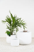 Load image into Gallery viewer, Matte white lightweight pots